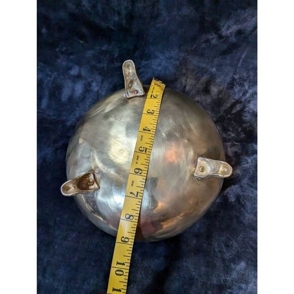 Vintage solid brass cauldron,plant pot 8Wx6H - Picture 8 of 11